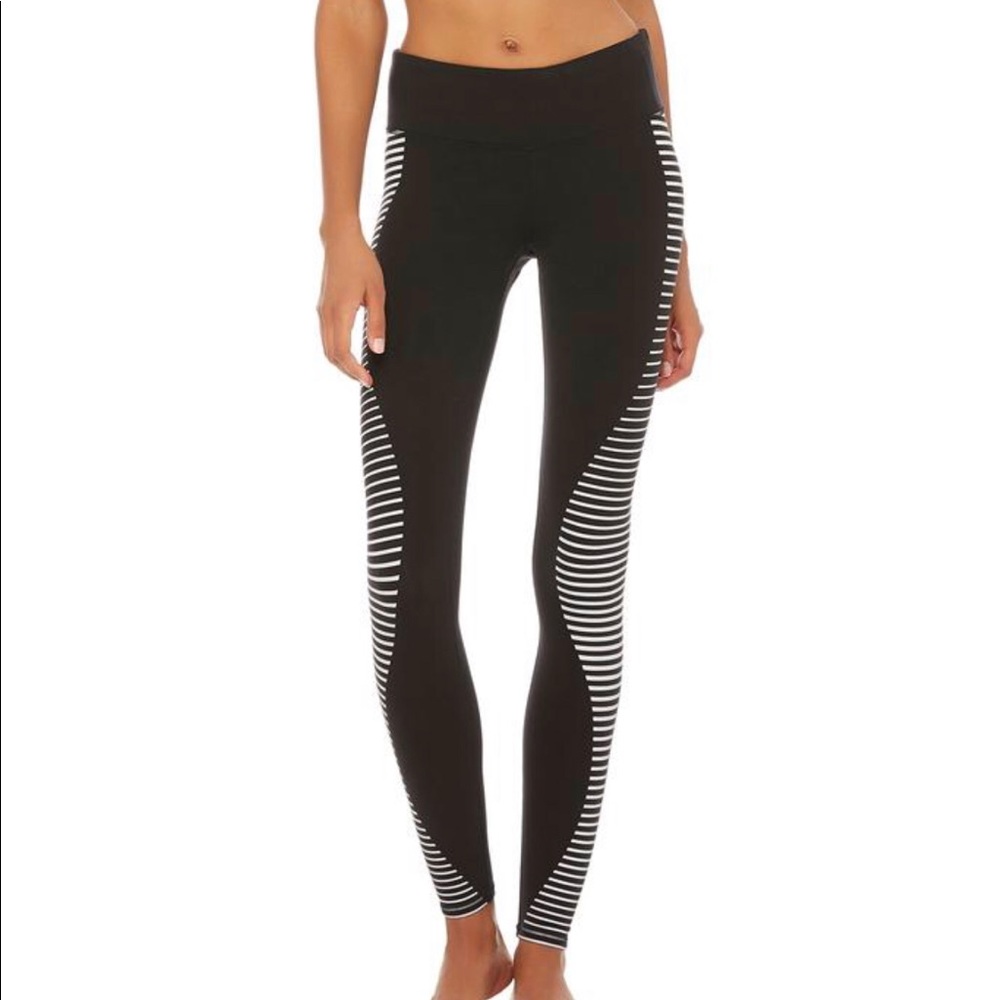 ALO airbrush legging ✨✨clo💲eout!!✨✨